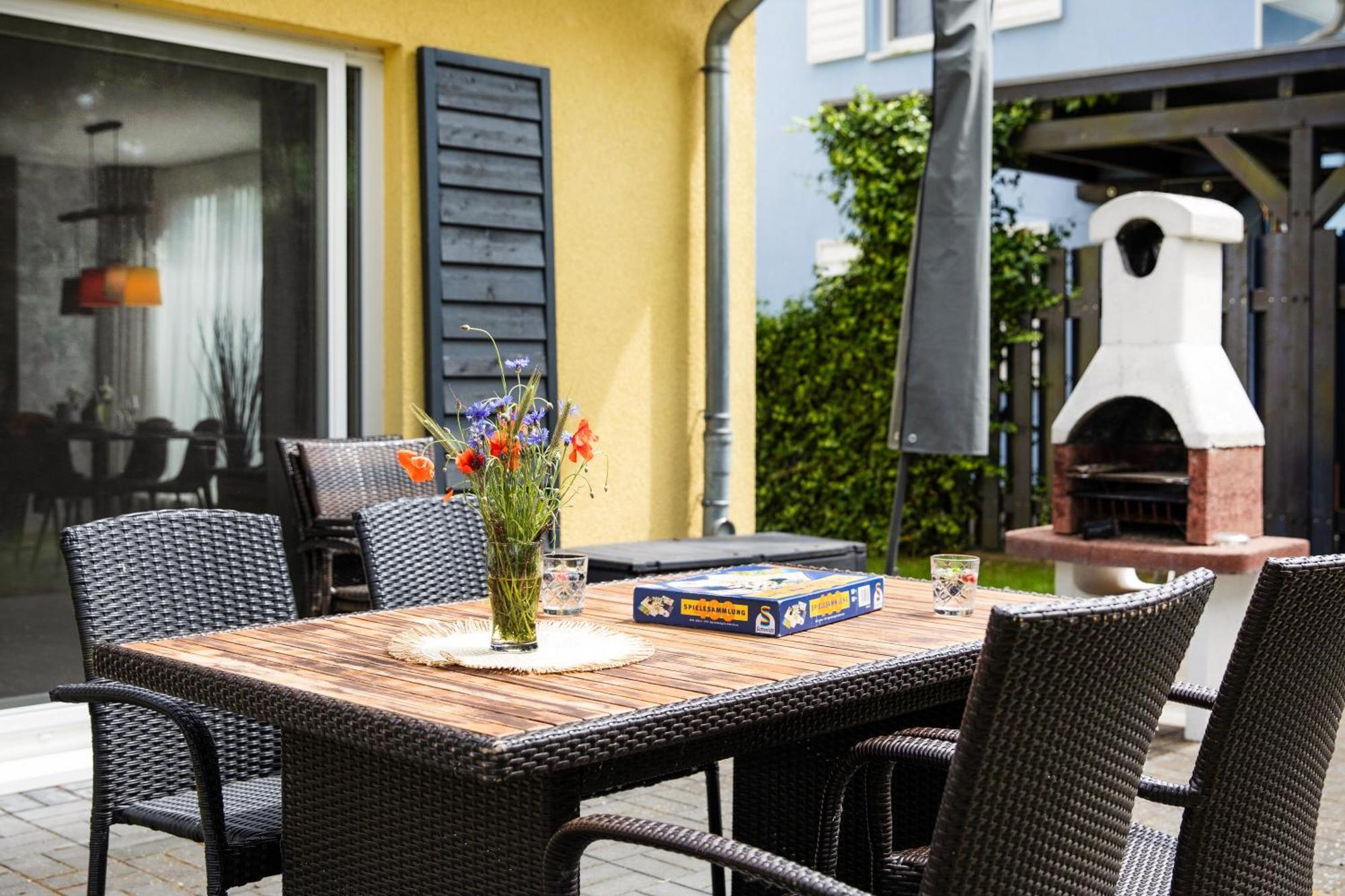 Haus Seerose - Ferienhaus Mit Garten Nahe Fleesensee Fuer Natur Und Erholung Göhren-Lebbin Exterior foto